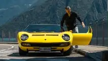 Paolo Nespoli celebra la Lamborghini Miura SV