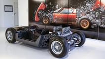 Lamborghini Miura: il telaio originale del 1965 e l'opera“Disintegrating X – Miura” 