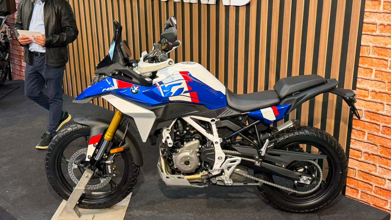 BMW F 450 GS já está no Brasil para brigar com Himalayan 450 e Ibex 450