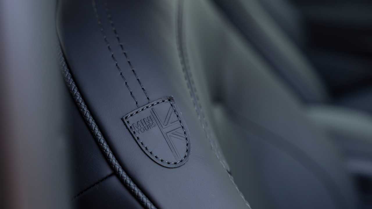 Mini Cooper SE Resolute Edition: Das Interieur