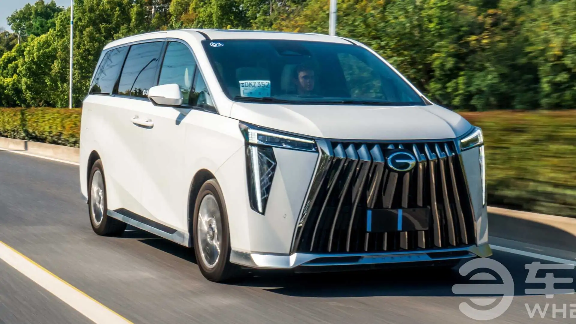 洋楽 Tune Towne XI g-rap Trumpchi M8 é minivan de luxo com visual exótico e motor híbrido