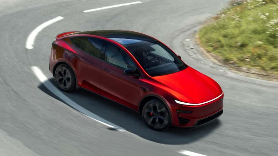 Tesla introduce la ricarica bidirezionale (per ora sulla Model Y)