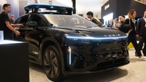 Lucid Gravity Uber Nuro Robotaxi CES 2026