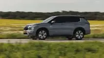 Mitsubishi Outlander PHEV 2026