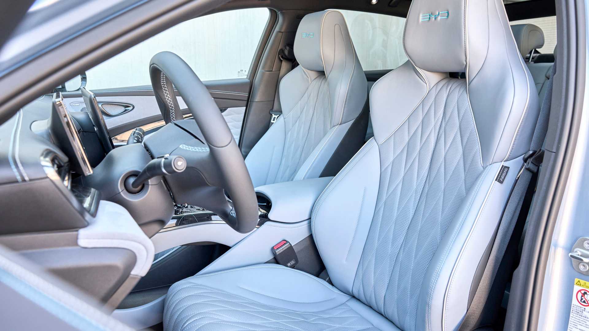 byd-seal.jpg
