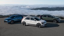 2023 Kia Niro EV (in the middle)