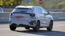Renault Austral, il prototipo ripreso in Spagna