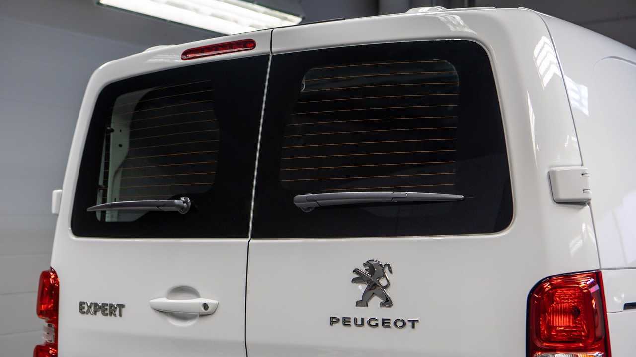 Первый российский Peugeot Expert на экспорт