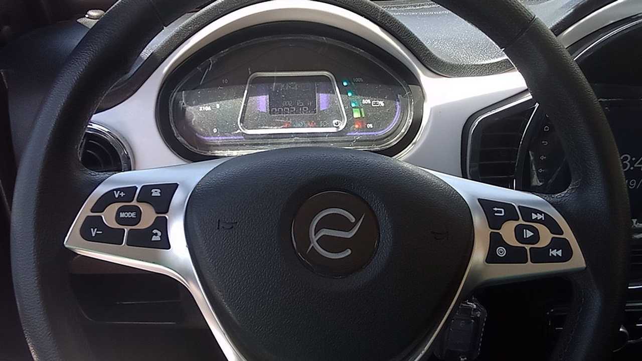 Así es el volante de Tito.