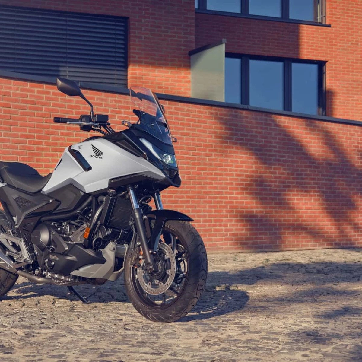 2025-honda-nc750x.webp