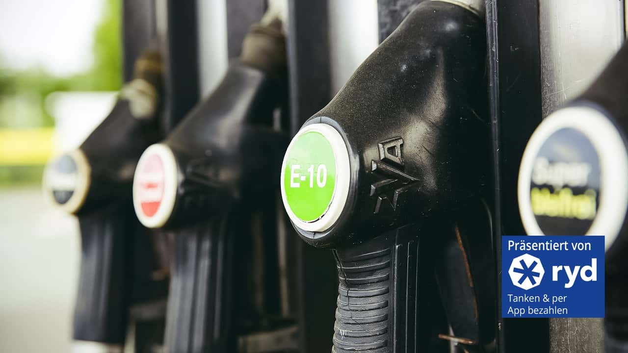 Tanken Tankstelle Zapfpistole Spritpreise RYD