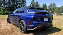 Primeira viagem do Cadillac Lyriq-V em 2026.
