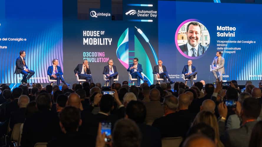 Salvini: “Superbollo auto? Abolizione in diversi step”