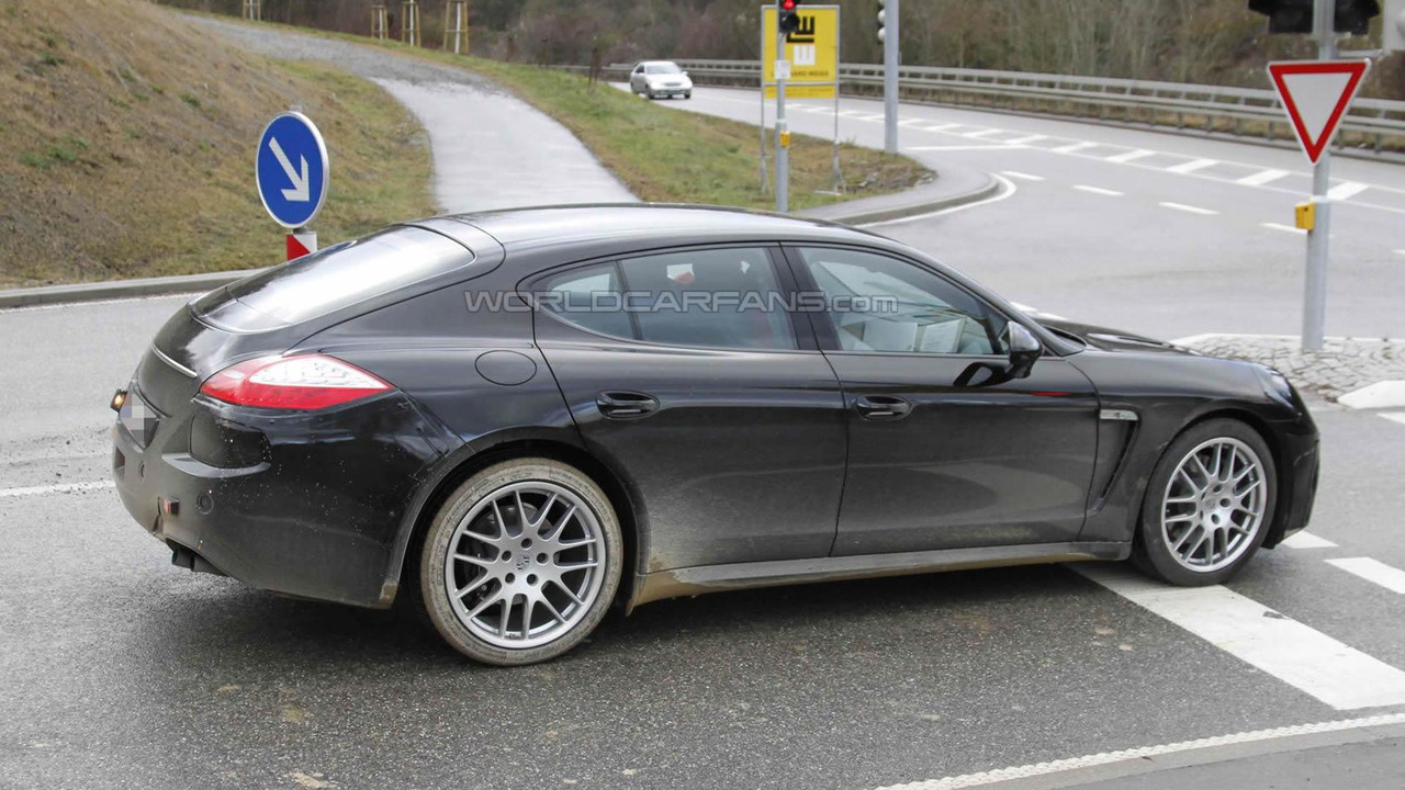 2017 Porsche Panamera To Get Twin Turbo V6 V8 Tdi Report 2017 Porsche Panamera Facelift Spy Photo