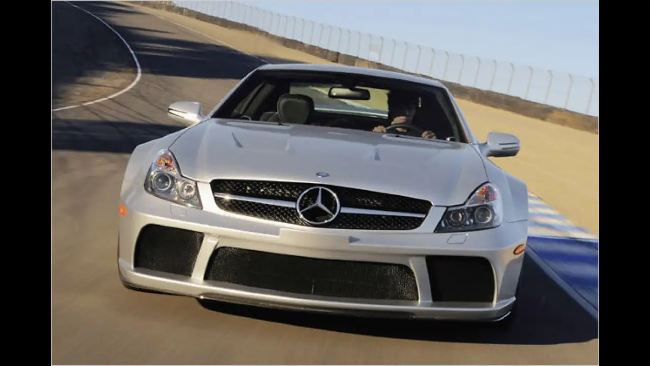 Amg Bringt Leistungsstarkes Stern Trio An Den Start