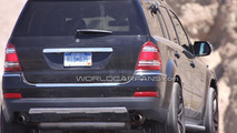 Mercedes GL-Class with AMG package desert spy photo 17.08.2010
