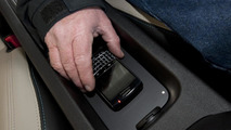 General Motors and Powermat wireless charging technology for electronic gadgets 06.01.2011