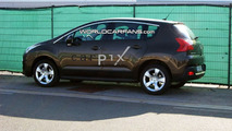 Peugeot 3008 Spied without camouflage