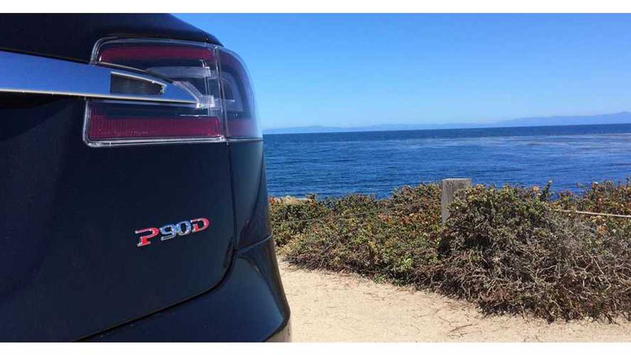 Bloomberg Review: Tesla Model S P90D Is 