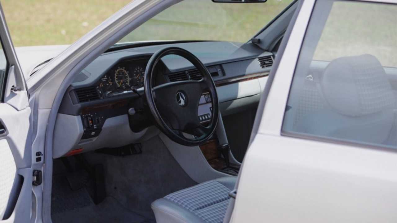 1991 Mercedes 500 E Rowan Atkinson