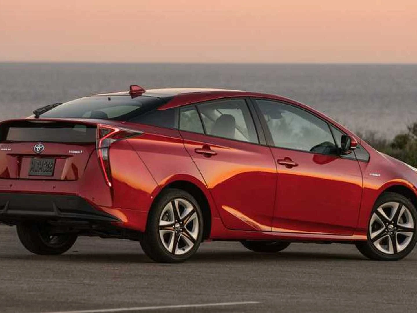Top Ev Story Of 2018 How Tesla Killed The Conventional Toyota Prius