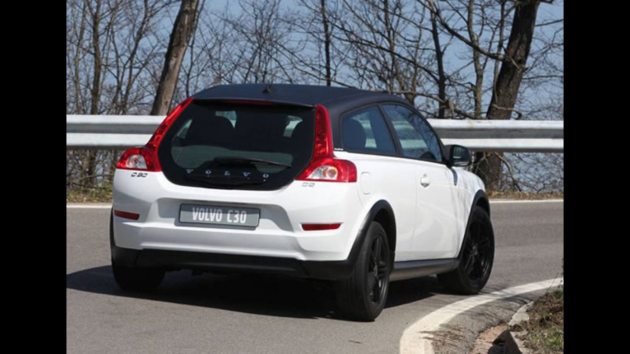 Volvo C30 Design Black Edition: somente para italianos