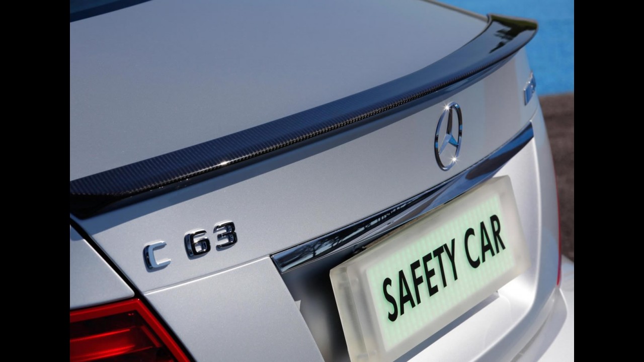 Mercedes-Benz C63 AMG DTM Safety Car 2011: 0 a 100 km/h em 4,3 segundos