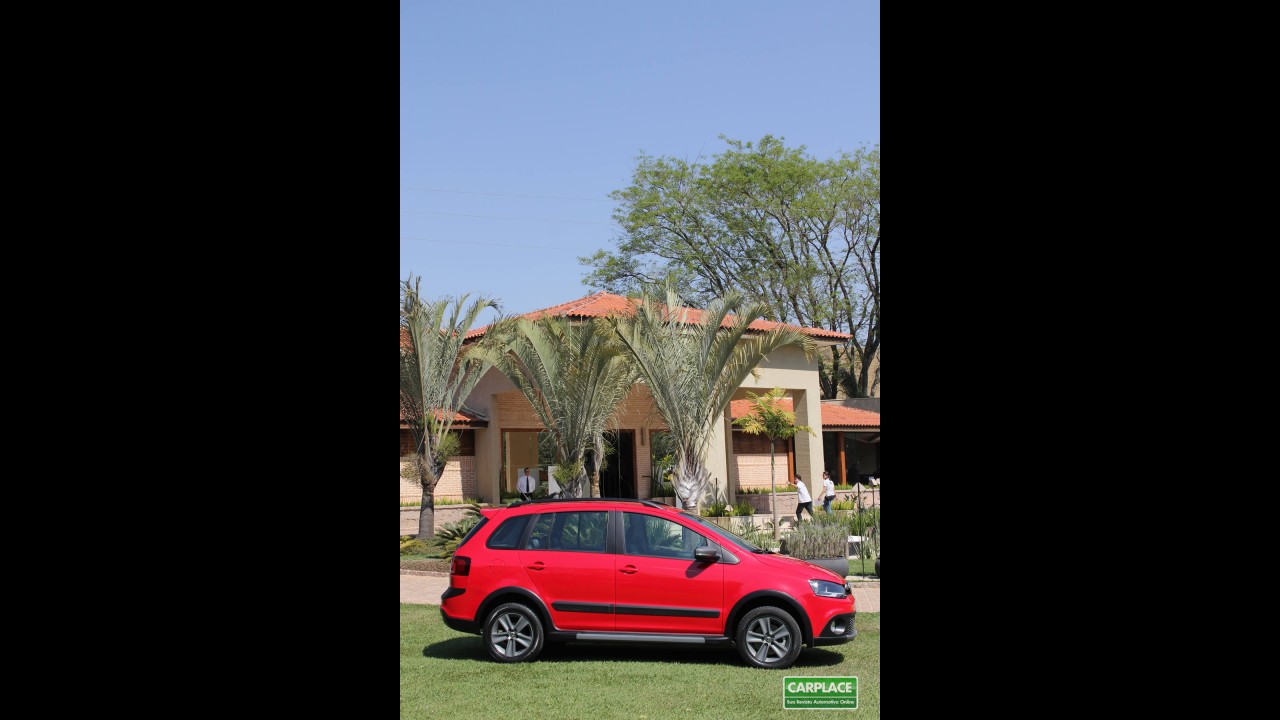 Volkswagen lança Space Cross por R$ 57.990 no Brasil - Versão I-Motion sai R$ 60.990