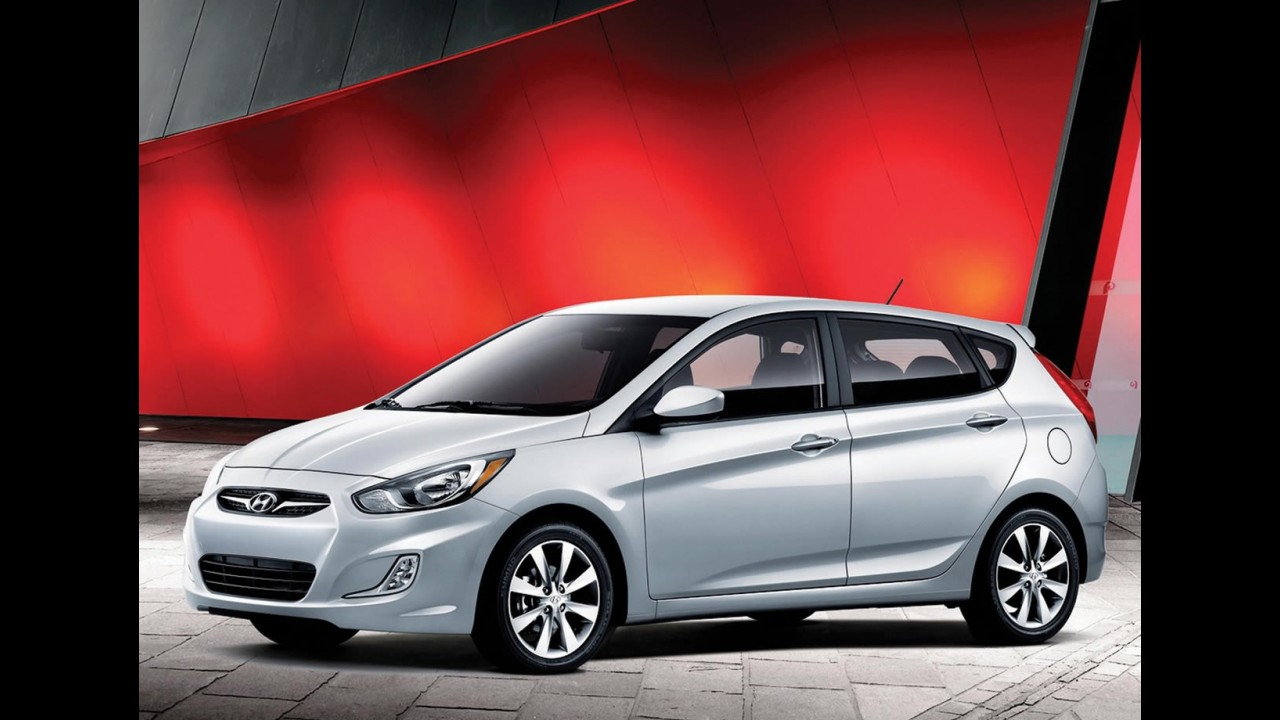 Hyundai divulga imagens e detalhes Accent 2012 para os EUA - Preços começam em US$ 12.445