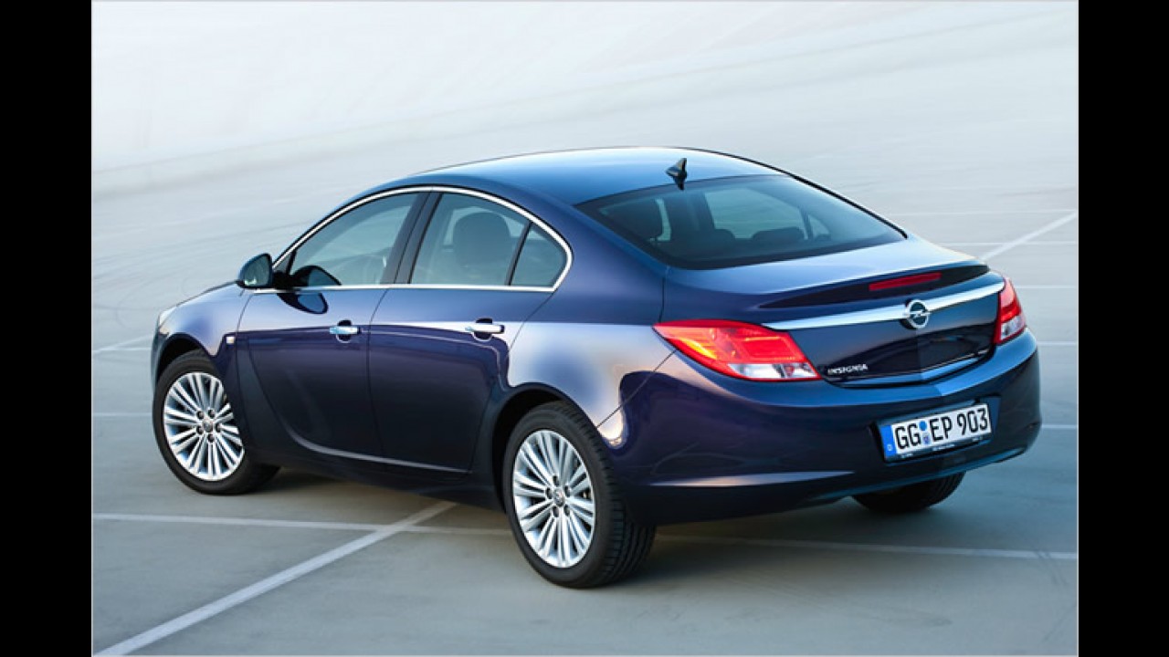 Opel lança Insignia com novo motor diesel Bi-Turbo