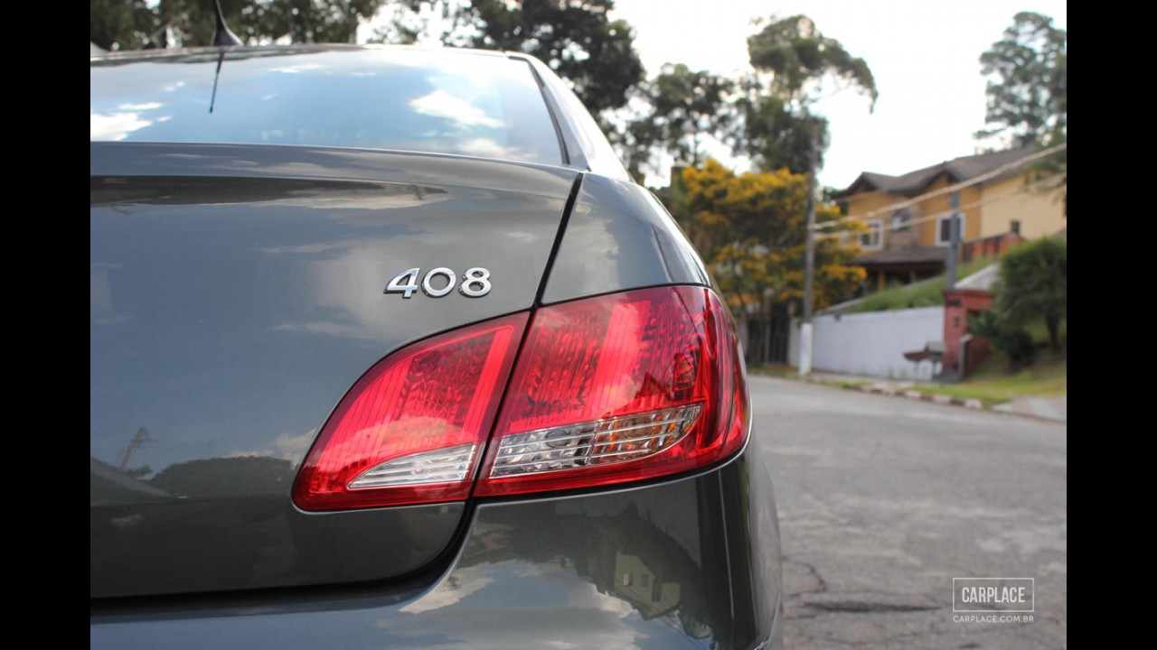 Garagem CARPLACE: Detalhes do visual do Peugeot 408 1.6 THP (Turbo)