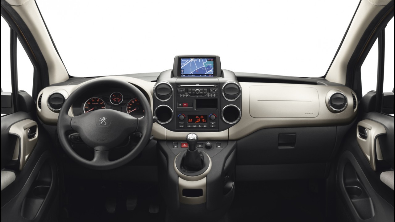 Peugeot apresentará reestilização dos modelos Partner e Partner Tepee no Salão de Genebra