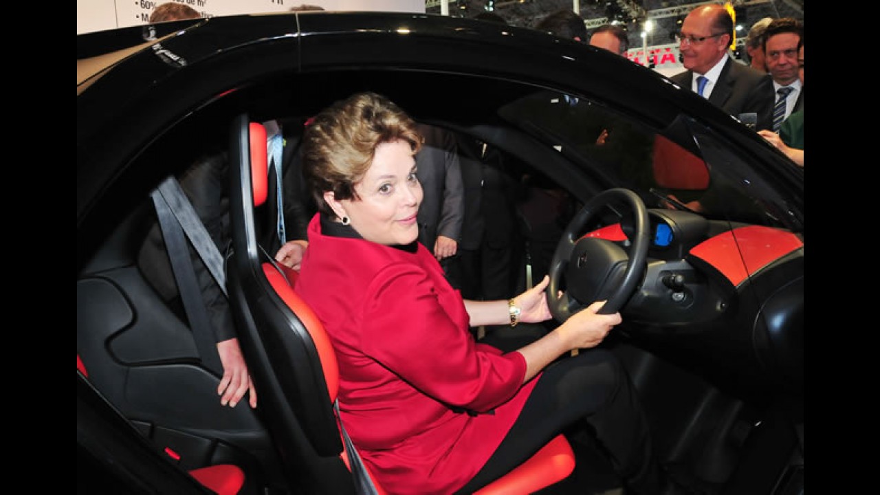 Presidente Dilma visita Salão do Automóvel e anuncia prorrogação da redução do IPI até 31 de dezembro