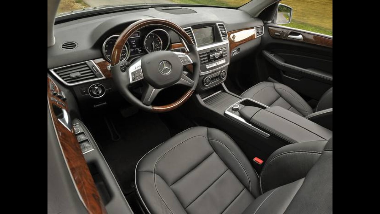 Mercedes Classe M ganha cinco estrelas em três testes de colisão