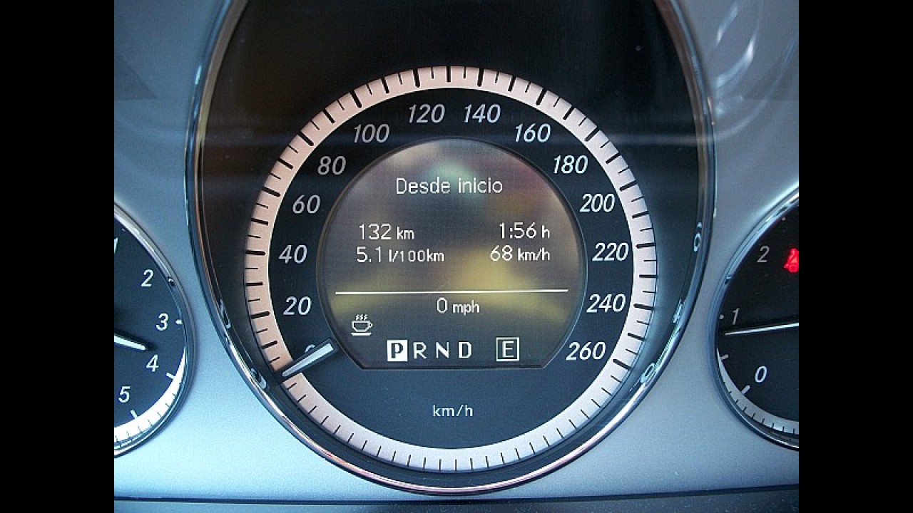 CARPLACE na Alemanha: Avaliação do Mercedes-Benz Classe E