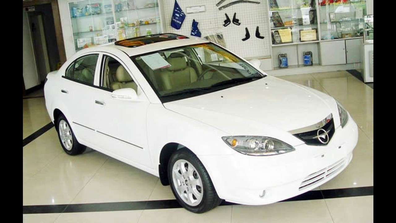 Parece Mazda, mas não é: Chinesa Haima chega ao Brasil no Salão do Automóvel 2010