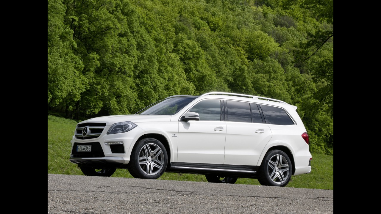 Novo Mercedes GL chega em duas versões partindo de US$ 196.900