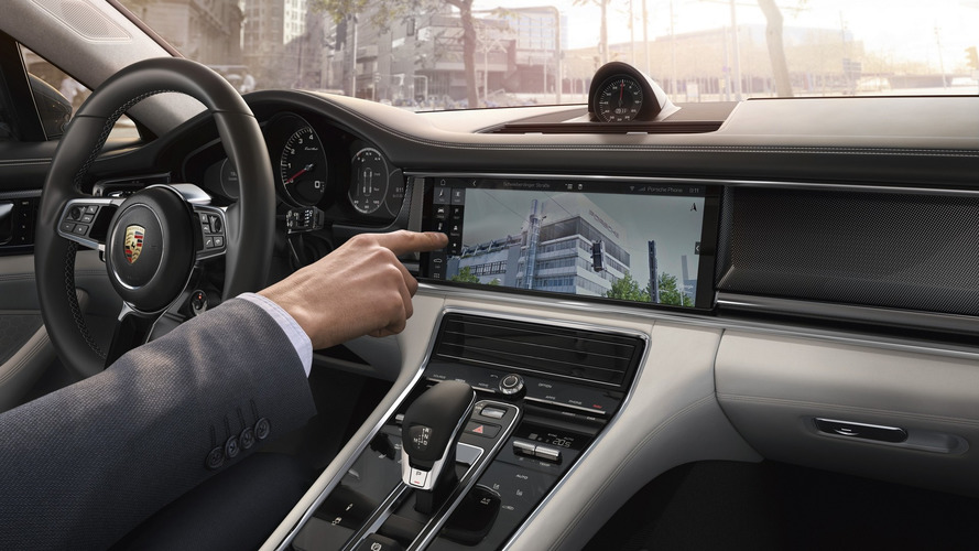 Porsche Communication Management in the 2017 Panamera