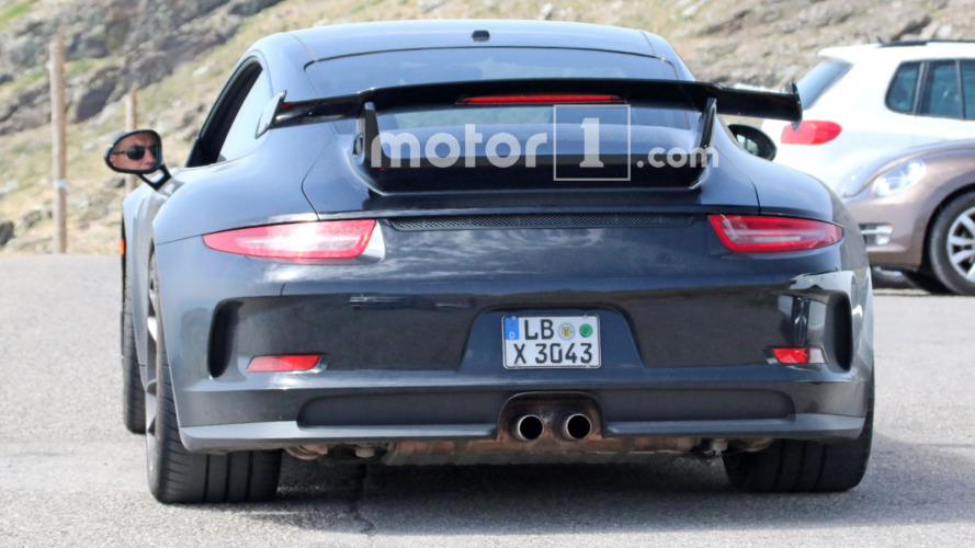 Makyajlı Porsche 911 GT3 casus fotoğrafları