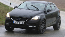 Volvo XC40 spy photo