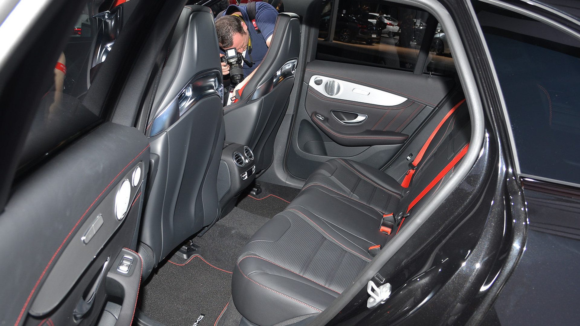 Mercedes Amg Glc43 Arrives In New York With 362 Hp