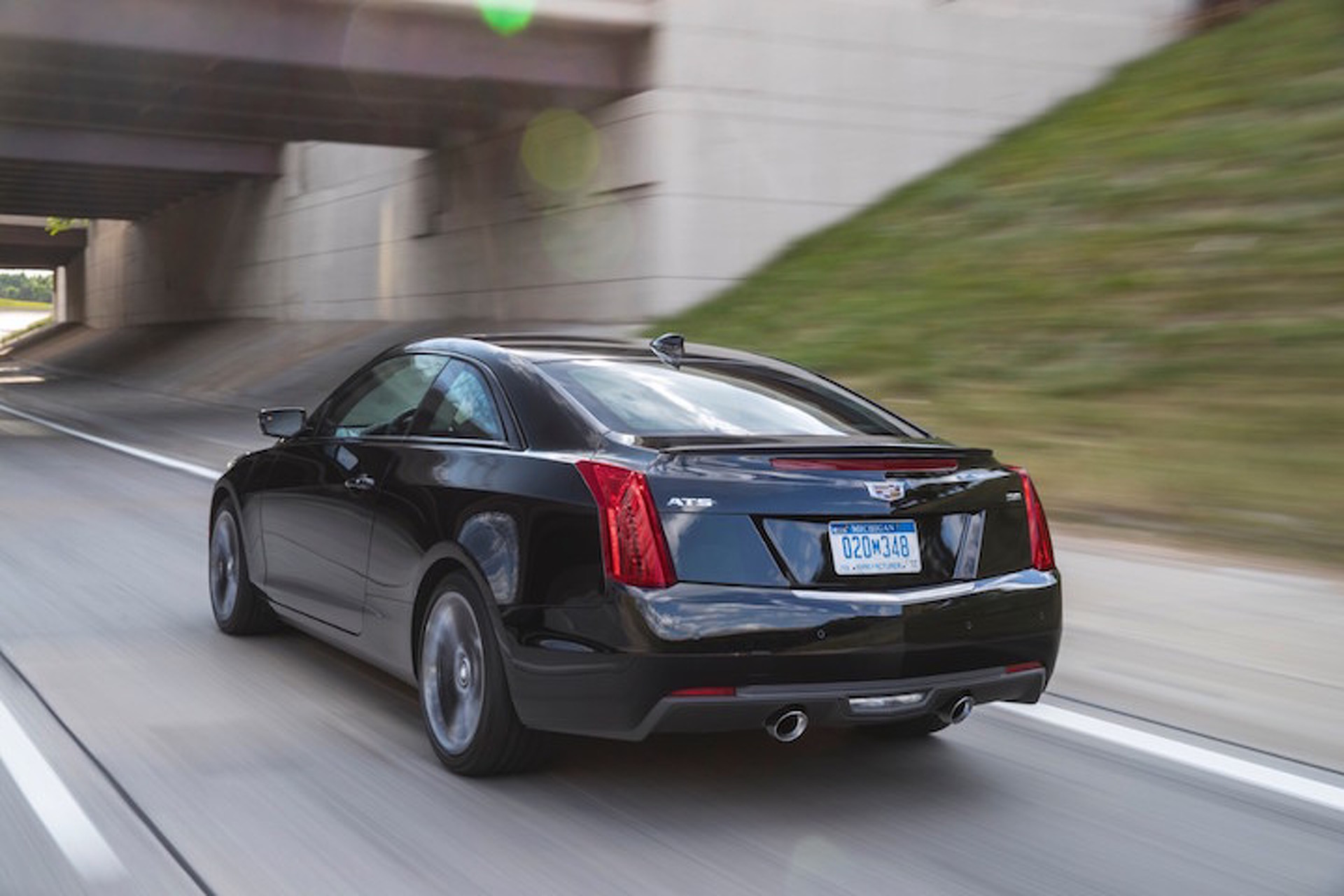 2017 Cadillac ATS 'Carbon Black' Aims to Impress Enthusiasts