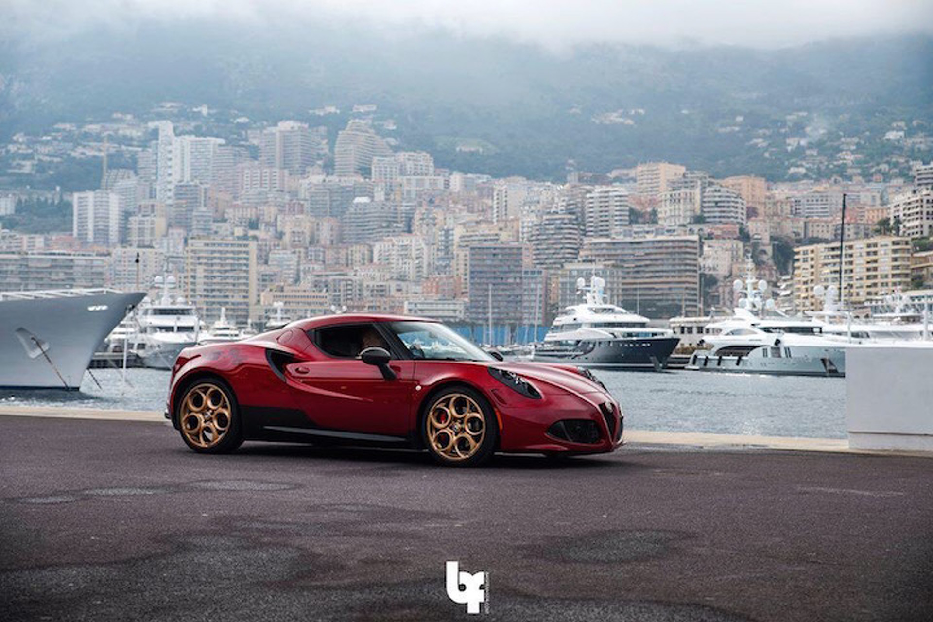 6 Cars That Prove Gold Wheels Are Underrated