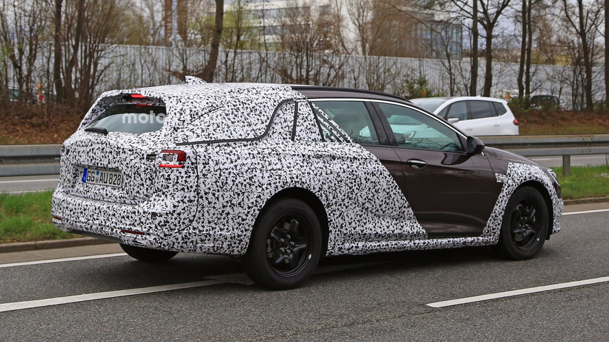 2018 Opel Insignia Country Tourer spy photo