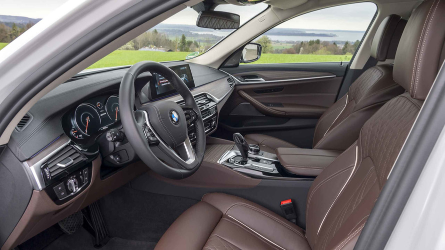 2017 BMW 530e iPerformance First Drive