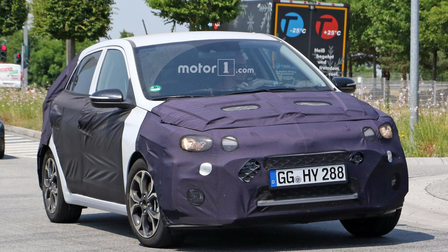 2018 Hyundai i20 facelift spy photo
