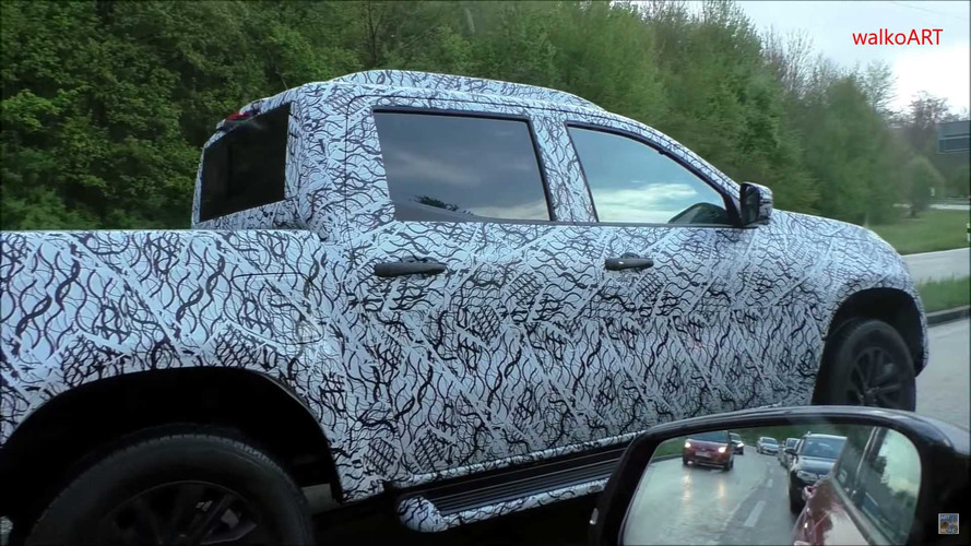 Mercedes-Benz X-Class Spy Video