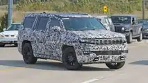 Jeep Wagoneer Spy Photo Front