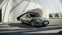 Lexus ES 300h Premium Edition