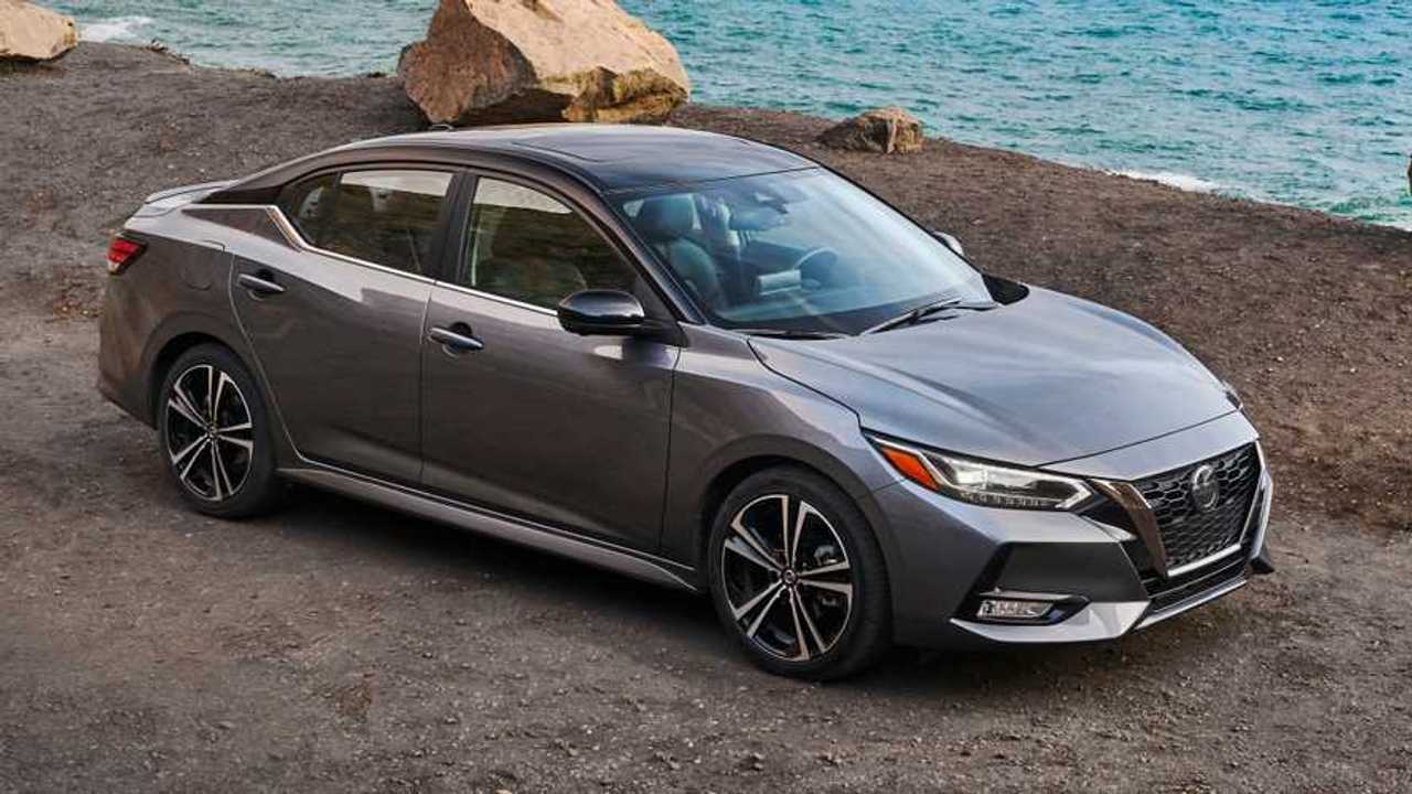 2021 Nissan Sentra Adds Standard Apple Carplay Android Auto For 320 More